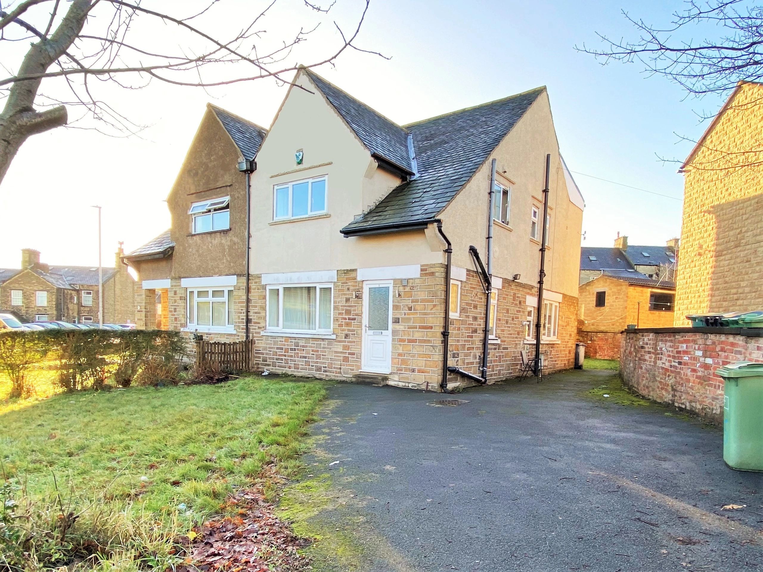 Huddersfield Uni Rentals Student,